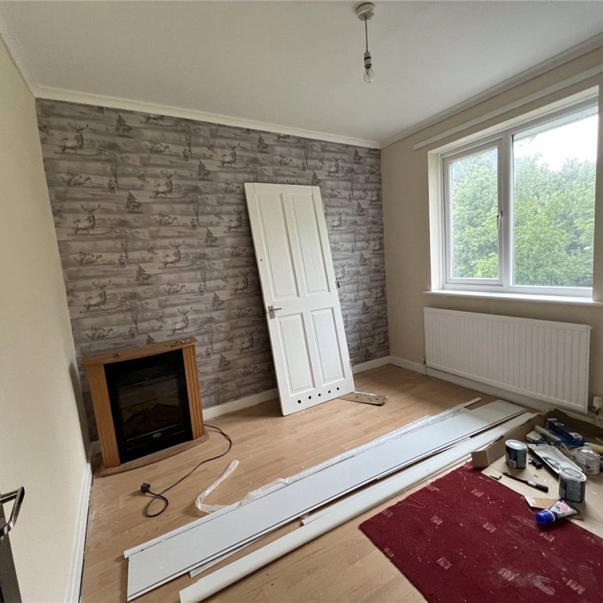 Faulkland Crescent, Wolverhampton, West Midlands, WV1 - Photo 1