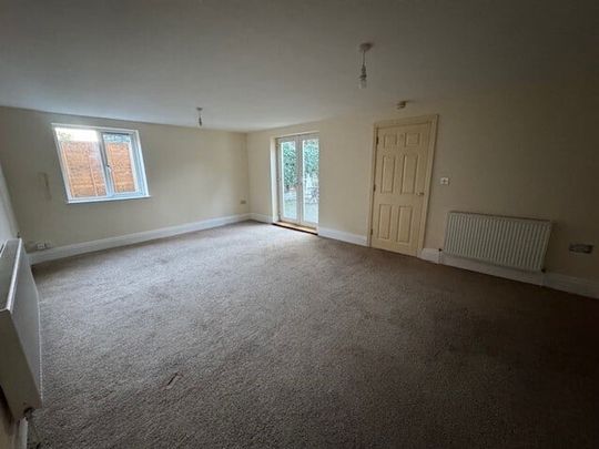 WakeGreenRoad, BIRMINGHAM - Photo 1