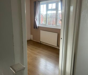 1 Bed Maisonette, Trevino Drive, LE4 - Photo 2