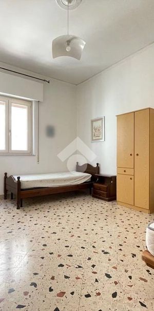 5 locali in affitto - Photo 2