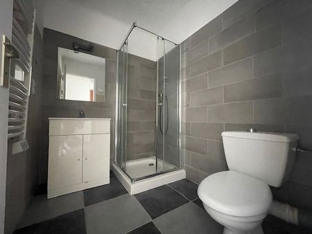 Location Appartement 1 pièce 29m² BASTIA 20600 - Photo 5