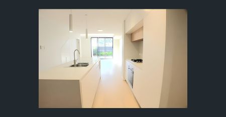 2-Bedroom Townhouse in a Prime Sutherland Location - Photo 3