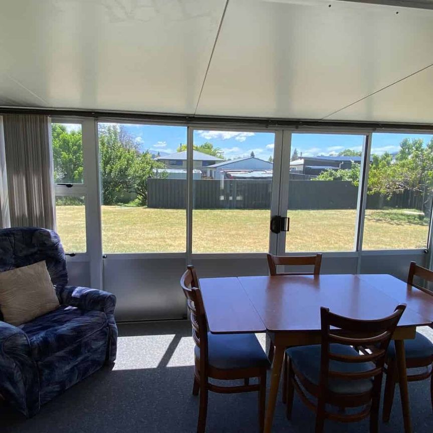 Beautiful haven on Boyne Place - Photo 1