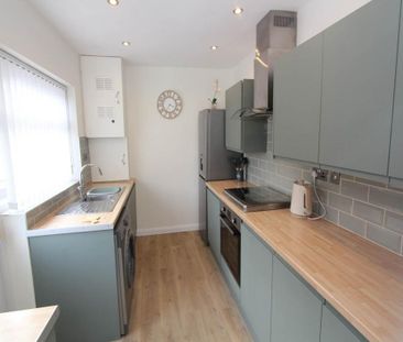 2 bedroom semi-detached bungalow to rent - Photo 5