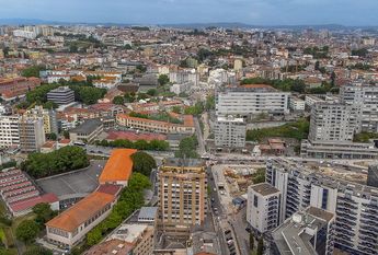 Apartamento T4 em Porto