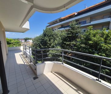 Location Appartement 3 pièces 69m² AMBILLY 74100 - Photo 5