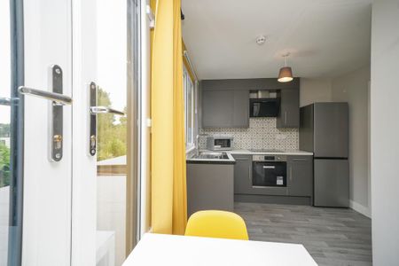 1 bedroom in a house share to rent - Photo 4