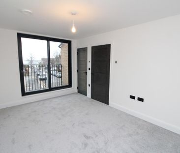 3 bedroom terraced house to rent - Photo 1
