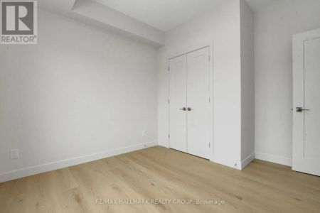 6 - 137 MARQUETTE AVENUE - Photo 3