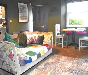 2 bedroom cottage to rent - Photo 2