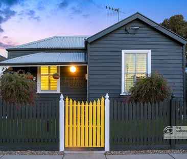 Charming Two Bedroom Home in Central Bendigo - Photo 6