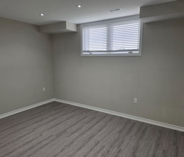 For Lease - 184 Dale Crescent, Bradford West Gwillimbury, Ontario - Photo 3