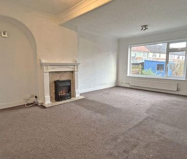 2 bedroom end of terrace house to rent - Photo 1