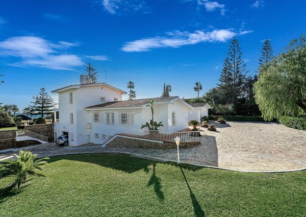 5 bedroom luxury Villa for rent in San Pedro de Alcántara, Spain