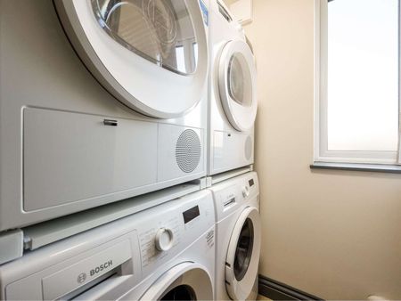 Crowell Road Room 7 - Photo 4