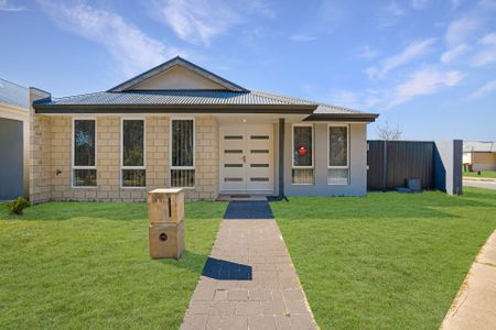 107 Pleasantview Parade, Baldivis. - Photo 2