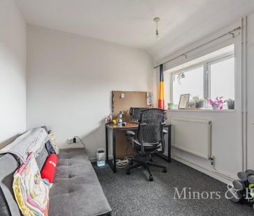 2 bedroom flat to rent - Photo 6