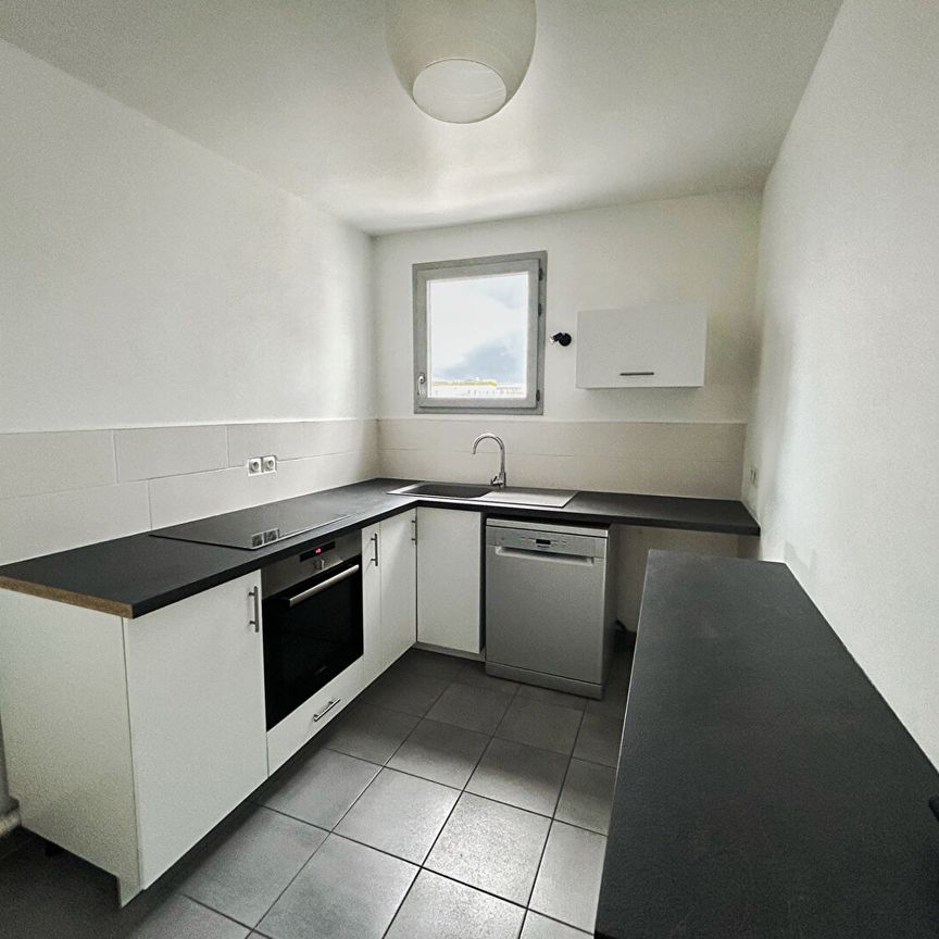 À louer ? Appartement 4 pièces avec terrasse et parking - Photo 1