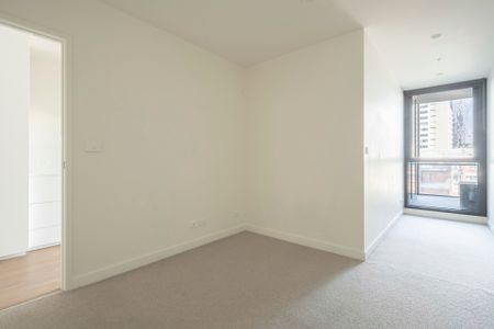 Nice and shiny 1 Bedroom 1 Bathroom apartment for rent! - Photo 2