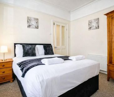 3 bedroom terraced house to rent - Photo 5