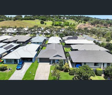 Stylish Modern Home in the Heart of Willow Vale - 27 Denham Circuit - Photo 3