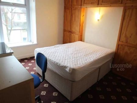 5 Double Bedroom on Blewitt Street, Newport - All Bills Included - Photo 4