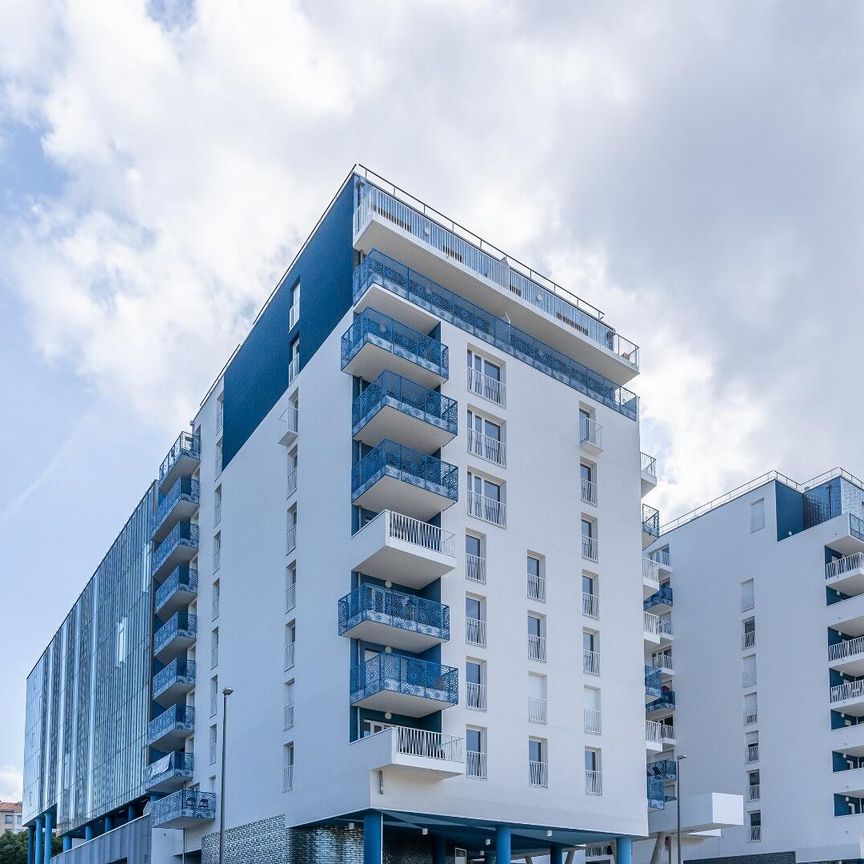 location Appartement T1 DE 38m² À MARSEILLE - Photo 1