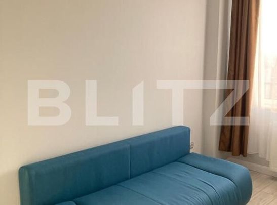 Apartament 3 camere, 53 mp, semidecomandat, cu parcare subterana, zona Centrala - Photo 1