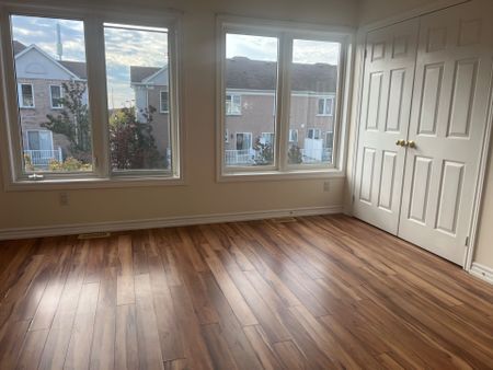 For Lease - 20 Leitchcroft Crescent, Markham, Ontario - Photo 3