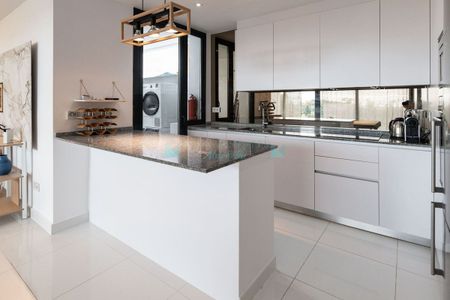 Apartment for rent in Benahavis - Photo 3