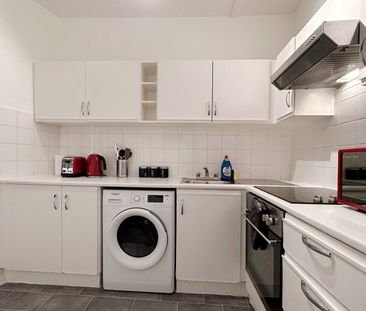3 Bed Flat, Chaucer House, SW1V - Photo 6