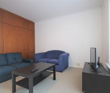 8-bedroom shared house, Milne St - Photo 1