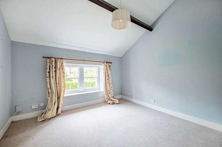 Charlton Park, Malmesbury, SN16 - Photo 4