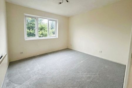 Abbots Rise - Photo 2