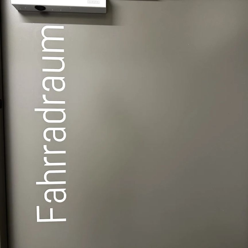 gut aufgeteilte 4-Zimmer Wohnung mit 2 WC's und einem südwest Balkon - Photo 1