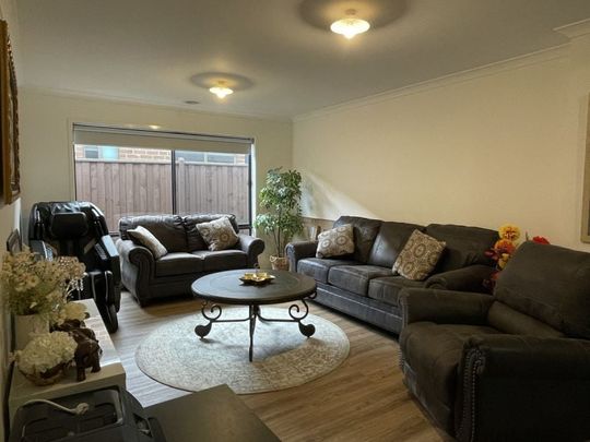 Features Rich Home In Prime Clyde Location - Photo 1