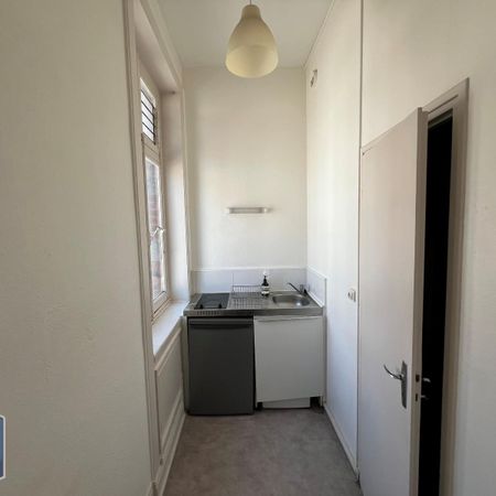 Location Appartement 1 pièce 31m² LILLE 59000 - Photo 3