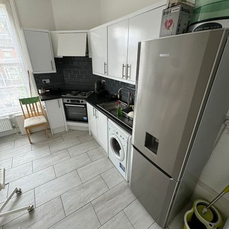 Room in a Shared House, Bevois Mansions, SO14 - Photo 3