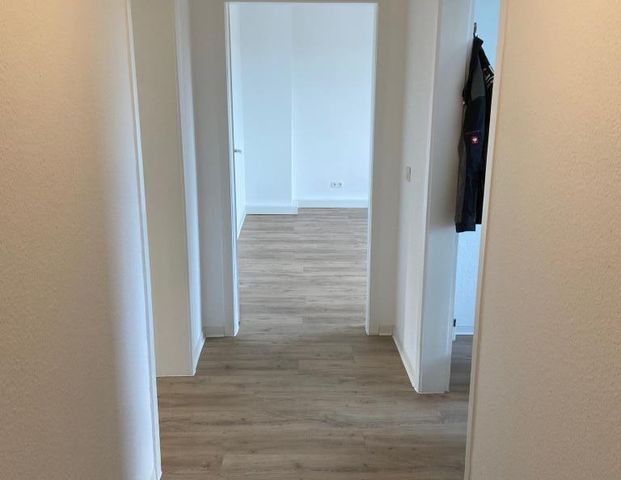 Modern wohnen in der Südstadt 4 Zimmer Wohnung in Wuppertal-Steinbeck - Foto 1