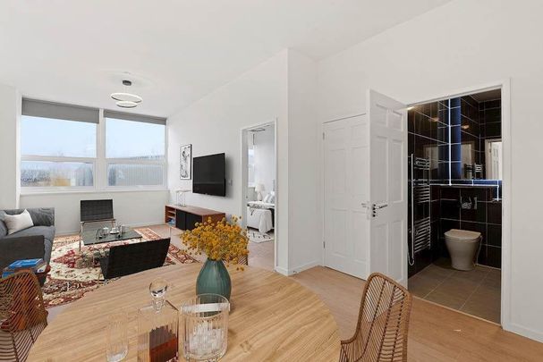 2 Bed Flat, Hawthorns Apartments, B66 - Photo 1