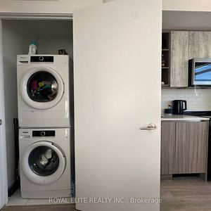 Mimico/Parklawn-Bright 1Bd Utilities incl &Locker - Photo 2