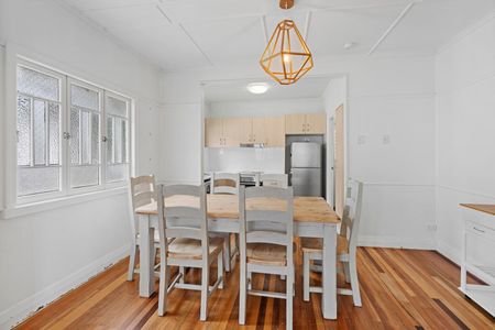 PARTIALLY FURNISHED HOME - Photo 4