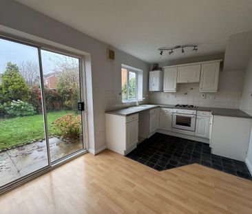 3 bedroom end of terrace house to rent - Photo 5