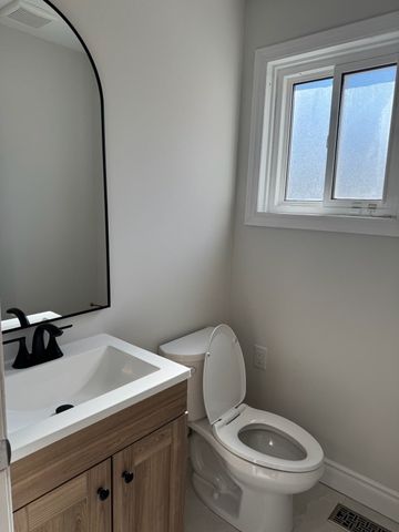 For Lease - 43 Parkfield Court Unit# UPPER, Vaughan, Ontario - Photo 4