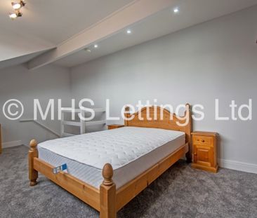 2 Bedroom Mid Terraced House for rent in Haddon Place - Photo 1