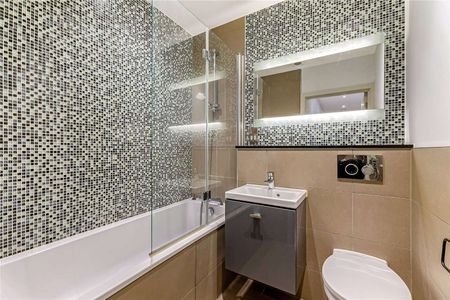 A modern two bedroom, two bathroom apartment in the centre of Harpenden with roof terrace and allocated parking. - Photo 5