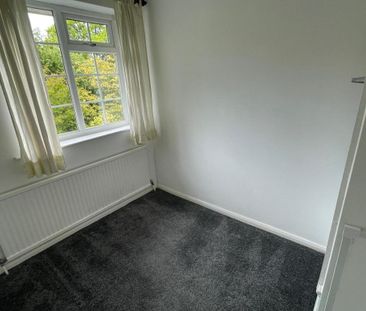 4 bedroom terraced house to rent - Photo 3