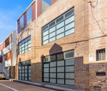 Contemporary north facing one-bedroom apartment in the heart of Sur... - Photo 6