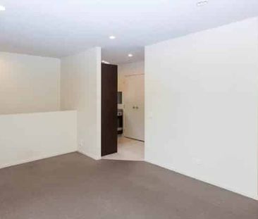 Tidy Apartment Living in Three Kings - Photo 1