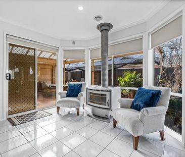 Elegant Family home in Prime Location - Photo 3